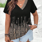 LUNE Plus Size Star Printed V-Neck Short Sleeve Casual T-Shirt With Weaving Trim