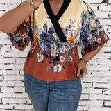 Blusa Floral Con Cuello De Solapa Y Tamano Grande