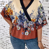 Blusa Floral Con Cuello De Solapa Y Tamano Grande