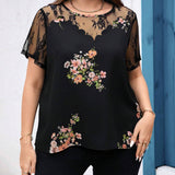 Blusa de verano para mujer de a grande con encaje floral, parches de malla y manga corta