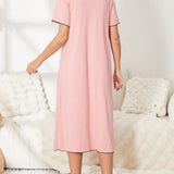 Vestido De Pijama Rosa Con Mangas Cortas Y Estampado De Nubes Con Dobladillo Ondulado Para Mujeres, Adecuado Para Primavera/verano