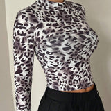 DAZY Camiseta Corta Casual De Cuello Alto Y Estampado De Leopardo Para Mujeres