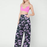 Coolane Conjunto De Top De Camisola Ultra Corta Y Pantalones De Carga Con Estampado De Camuflaje, Estilo De Calle De Moda, Adecuado Para Outfits De Primavera Y Verano