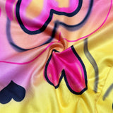 Slayr Conjunto de dos piezas para mujer en color rosa con estampado de graffiti con letra, camiseta corta de cuello redondo y falda ajustada a la cadera para el verano