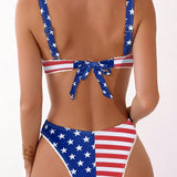 Conjunto simple y elegante de sujetador y bikini con estampado de bandera de EE. UU. Para mujeres, ideal para vacaciones en la playa. Incluye un conjunto de bikini del 4 de julio con estampado aleatorio para verano en la playa