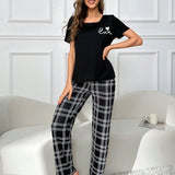 NEW Conjunto de pijama para mujeres con camiseta de manga corta con diseno de corazon y pantalones a cuadros en blanco y negro