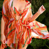 SXY Conjunto de 3 piezas estilo vacaciones de verano para mujeres, que incluye cardigan suelto con diseno floral y tirantes, shorts sueltos y chaleco de punto