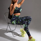 Yoga Trendy Conjunto deportivo para mujeres de chaleco de cuello redondo y pantalones largos con letras impresas a la moda para yoga