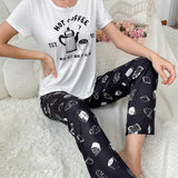 Conjunto de pijama para mujeres, de talla estandar, con estampado de cafetera y pan, cuello redondo y estilo informal