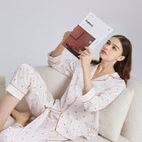 Conjunto de pijama comodo y casual para mujer con cuello contrastado, estampado de rayas, camisa de manga larga y pantalon largo