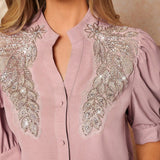 Clasi Camisa rosa de mujer con perlas, decoraciones de diamantes de imitacion y apliques, manga abultada y abertura en la parte delantera