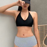 DAZY Conjunto de sujetador halter y bikini con fondo de lunares, traje de bano para vacaciones de verano en la playa, 2 piezas