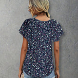 Nueva blusa casual de estilo vacacional para mujeres con cuello en V con estampado floral al azar y ribete de volantes