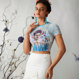 Frida Kahlo X  Top corto de malla transparente con ribete de lechuga y estampado de plantas para mujer, verano