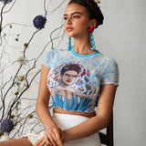 Frida Kahlo X  Top corto de malla transparente con ribete de lechuga y estampado de plantas para mujer, verano