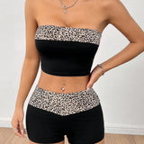 PETITE Conjunto de sujetador bandeau y shorts con estampado de leopardo