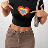 Camiseta corta de verano para mujer con mangas recortadas, forma de corazon arcoiris y corte ajustado