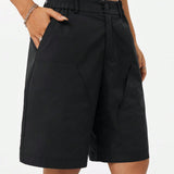 Coolane Shorts estilo callejero para mujer con ajuste holgado, longitud de la rodilla, tachuelas y tonos neutros