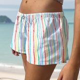 EZwear Atuendo de vacaciones playeras para mujer, Shorts coloridos a rayas de primavera/verano