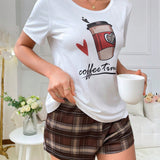 Conjunto de pijama para mujer con taza de cafe y estampado de cuadros