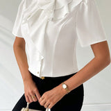 Camisa blanca elegante y delicada para mujer con mangas cortas de volantes, estilo diario/citas/trabajo/para el dia a dia del trabajo