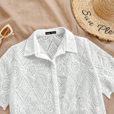 SHEIN WYWH Camisa blanca suelta para mujeres con bordado de textura y patron floral quemado, adecuada para vacaciones, playa, temporada de graduacion, fiesta de Pascua, almuerzo y salidas de te por la tarde