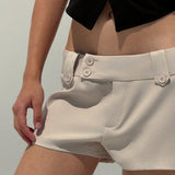 Aloruh Shorts super cortos y cenidos para mujeres en color caqui de talle bajo para uso diario