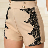 Clasi Shorts con parche de encaje de cintura alta para mujer con botones de perlas