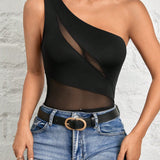 PETITE Mujeres Body Negro Atractivo con Cuello Asimetrico y Paneles de Malla Patchwork