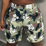 Slayr Pantalones cortos de camuflaje de cuarto de flores estampadas para mujer, casuales de verano para callejear