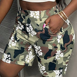 Slayr Pantalones cortos de camuflaje de cuarto de flores estampadas para mujer, casuales de verano para callejear