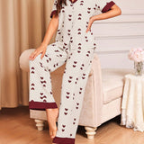Conjunto de pijama con patron de corazones para mujer