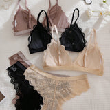 Conjunto de ropa interior romantica de encaje sin alambre de 6 piezas con sosten y panty