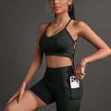 Sport Streetz Conjunto de ropa deportiva para mujer de verano con top halter sin espalda y shorts en unicolor y sexy