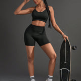 Sport Streetz Conjunto de ropa deportiva para mujer de verano con top halter sin espalda y shorts en unicolor y sexy