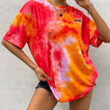 Camiseta casual de verano holgada para mujeres con cuello redondo, mangas caidas, patron de alfabeto y estampado de tie-dye