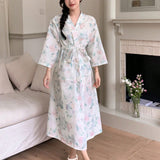 DAZY Ropa de dormir de manga larga con estilo kimono, estampado fresco y cinturon