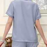 Conjunto de pijama corto de manga corta con bordado de oso de bolsillo para mujer