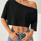 Top corto casual de mujer con cuello asimetrico y unicolor para el verano