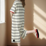 Conjunto de pijama de Enterizo de mujer con rayas, lindo camison para el verano, se puede usar al aire libre