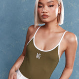 MISSGUIDED Body de tirantes con logo y ribetes contrastantes