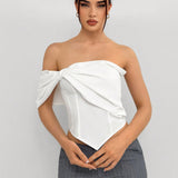 Aloruh Top blanco asimetrico elegante para fiesta de vacaciones de verano para mujeres con Enterizo sin tirantes y dobladillo puntiagudo de espina de pescado