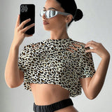 Camiseta informal de mangas cortas y cuello redondo con estampado de leopardo y dees desgastados para mujer en verano