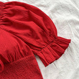 Blusa de mujer roja a cuadros texturizada con mangas abullonadas, lazo en el pecho, cintura elastica y dobladillo con volantes, camisa romantica informal para vacaciones