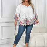 CURVE+ Blusa de manga tres cuartos con cuello redondo y bajo redondeado con estampado floral para mujeres de a grande, para el Dia de la Madre en verano