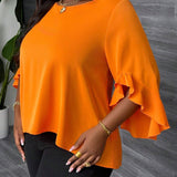 Blusa de a grande para mujer, elegante, de color naranja solido, cuello redondo, manga 3/4 con volantes asimetricos y bajo asimetrico