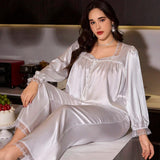 1732584403b962ec22394fc549f01f942d7621fa78_thumbnail_900x.webp