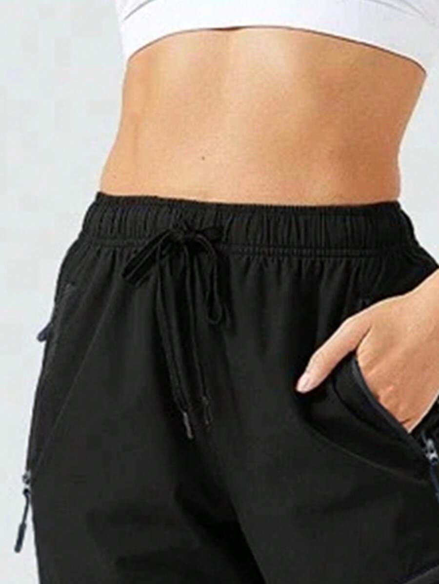1734942619451f9521e8646f9928092a286bc4523e_thumbnail_900x.webp