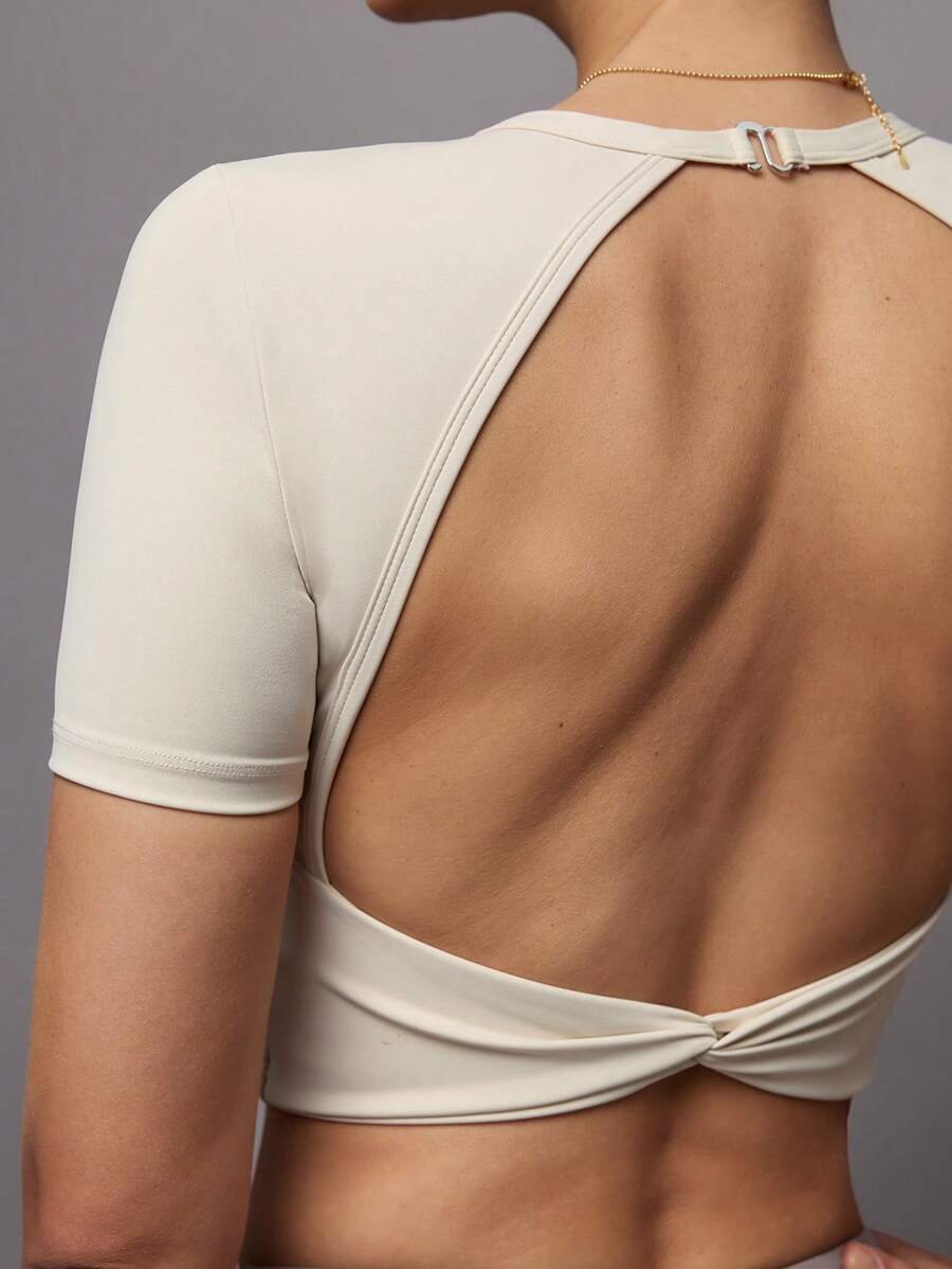 174056349145afb8e44b466f54ca4875aee91d9ae3_thumbnail_900x.webp