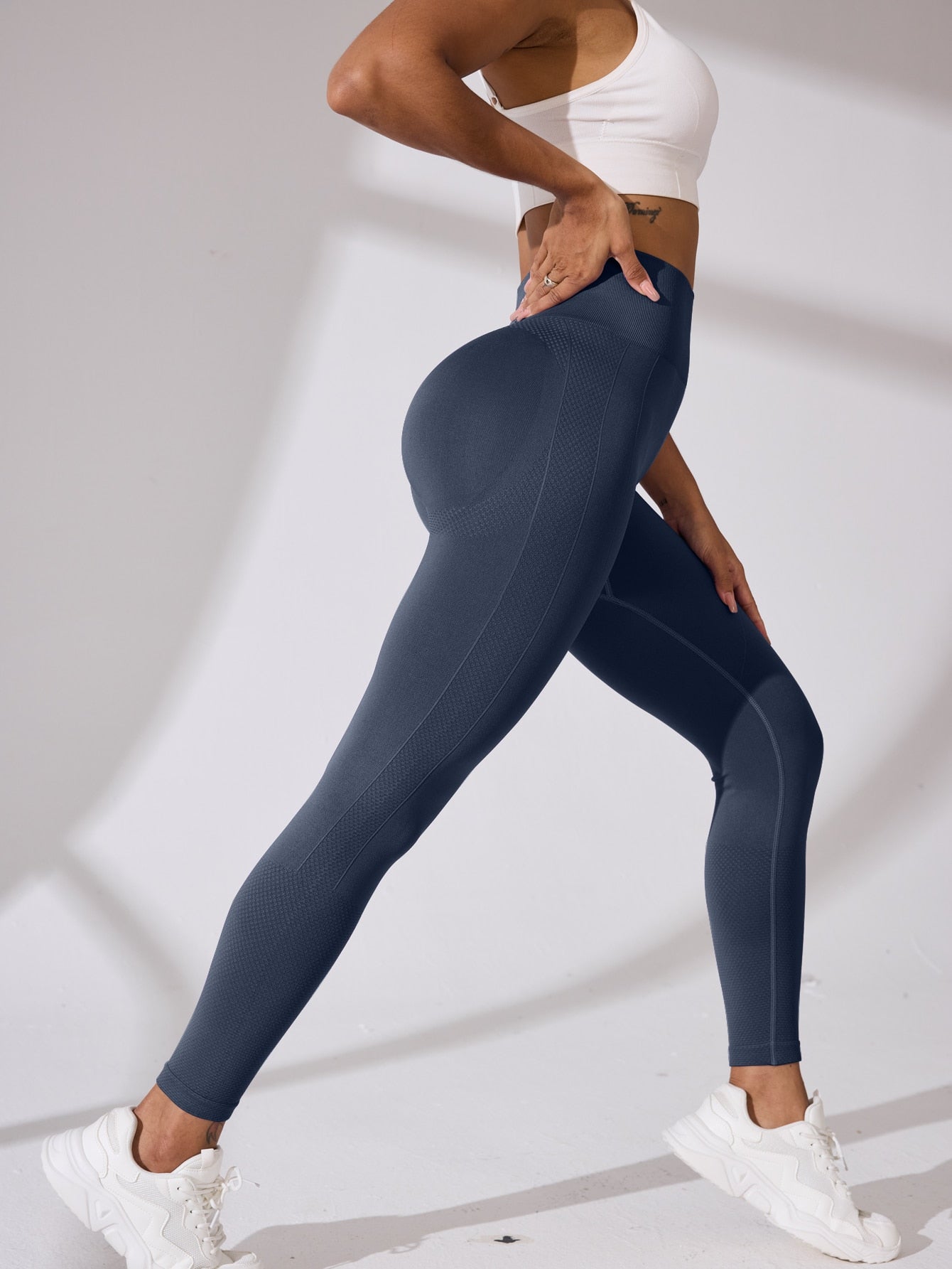 1743043593c6b06fa8bae35614e69ea8e5156d3f2e.png
